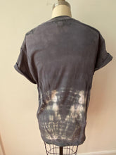 Load image into Gallery viewer, Fault Line Shibori Tee
