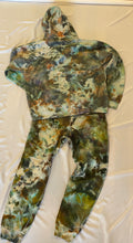 Load image into Gallery viewer, Upstream Camo Sweatsuit
